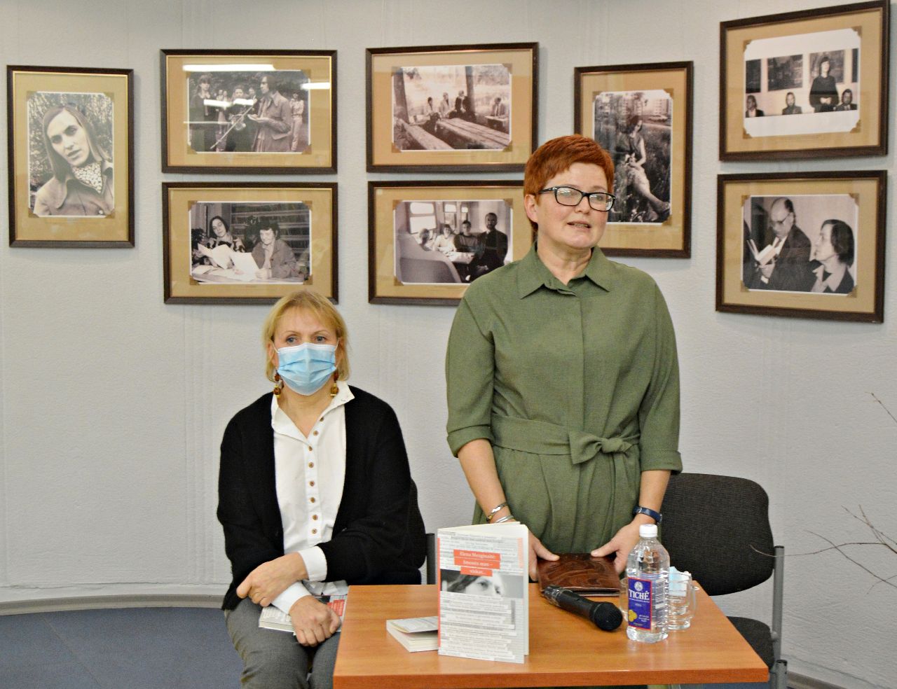 Biblioteka išleido ir pristatė Elenos Mezginaitės pokalbių rinktinę