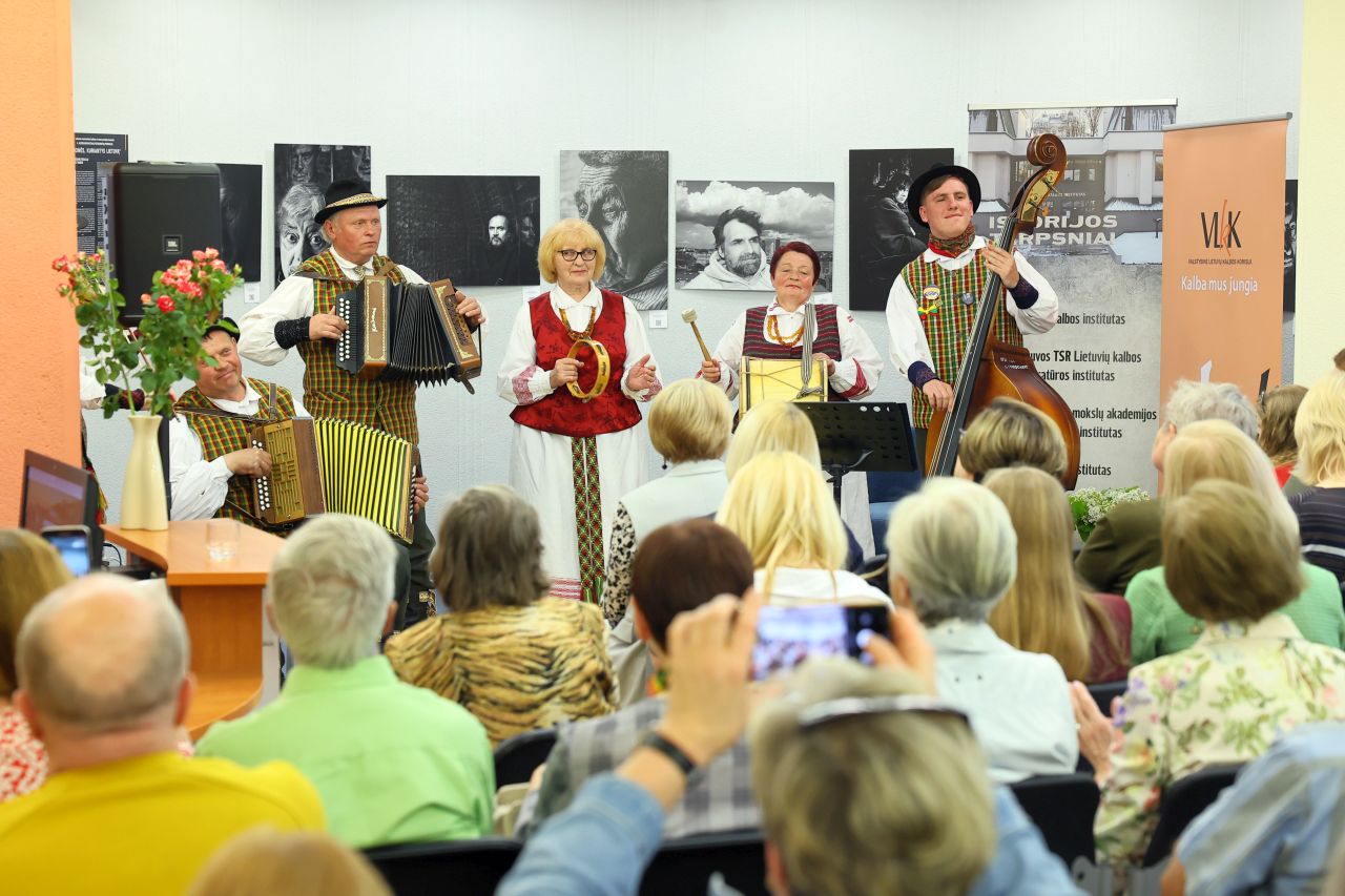 Rytų aukštaičių šnektos skambėjo Viešojoje bibliotekoje