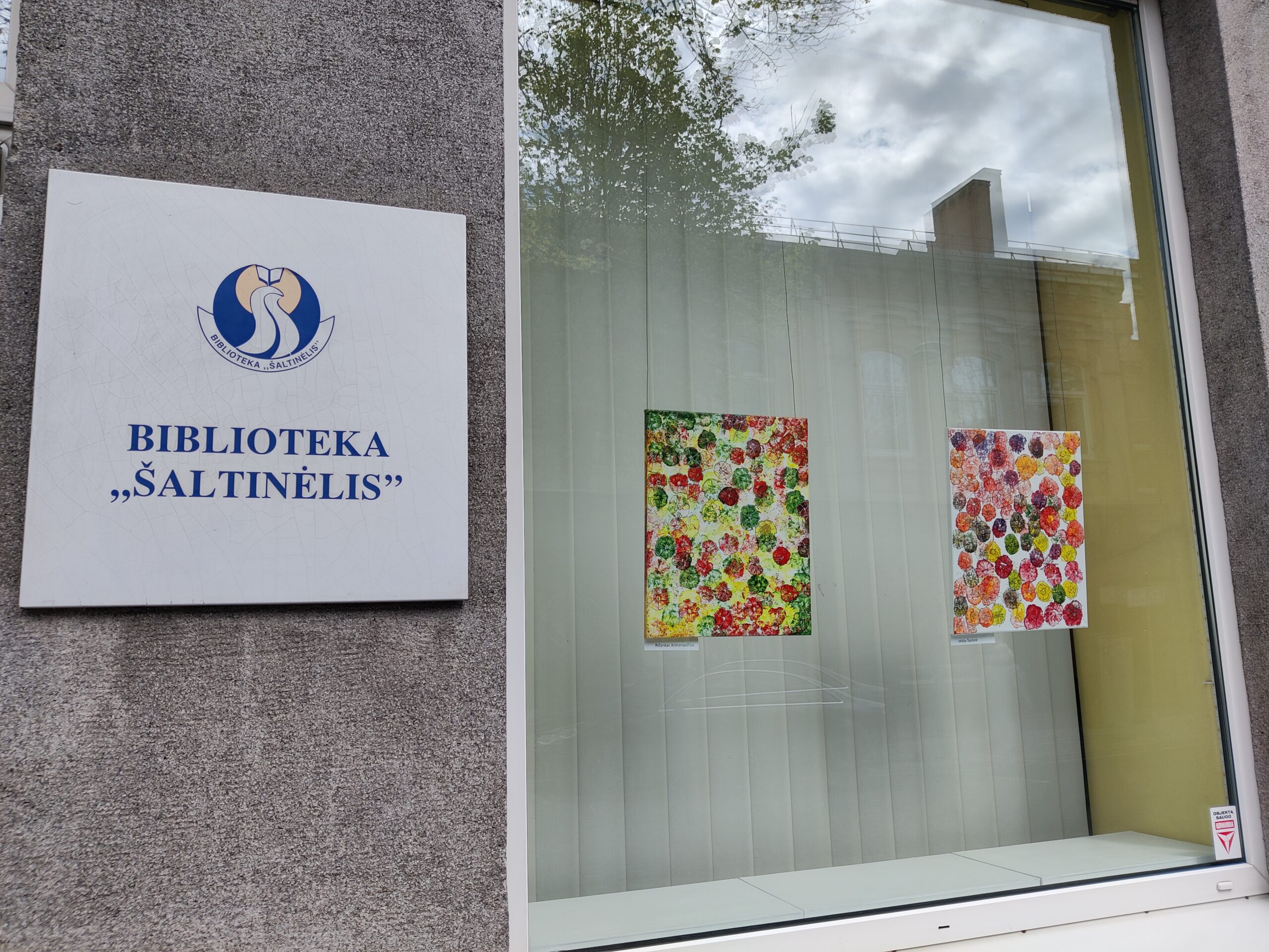 Gėlių kompozicijos Motinos dienai