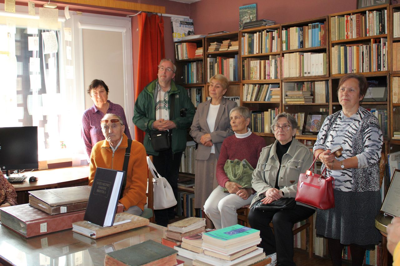 Senjorų klubo pažintis su Panevėžio teatro legenda